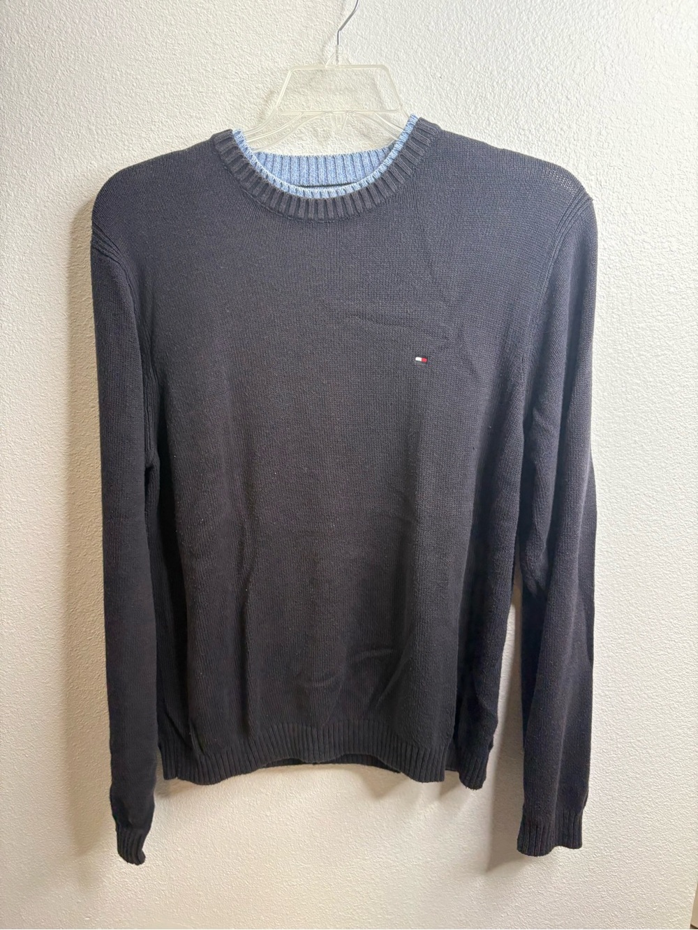 Tommy Hilfiger Large Navy Crewneck Pullover Sweater